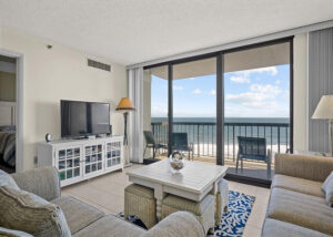 The living area of a Delaware vacation rental that's close to area golf courses.